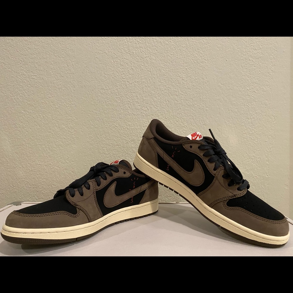 Brand New - Jordan 1 Travis Scott Low’s - Sz 10